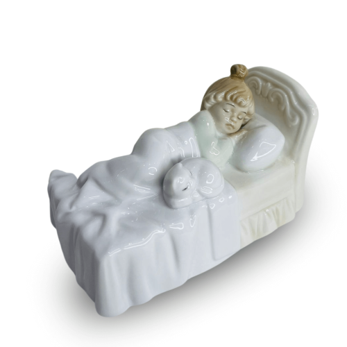 BABY MENINA DORMINDO COM GATO