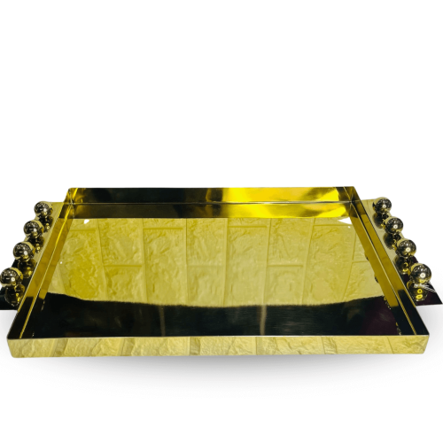 Bandeja Dourada Com Detalhes Esféricos