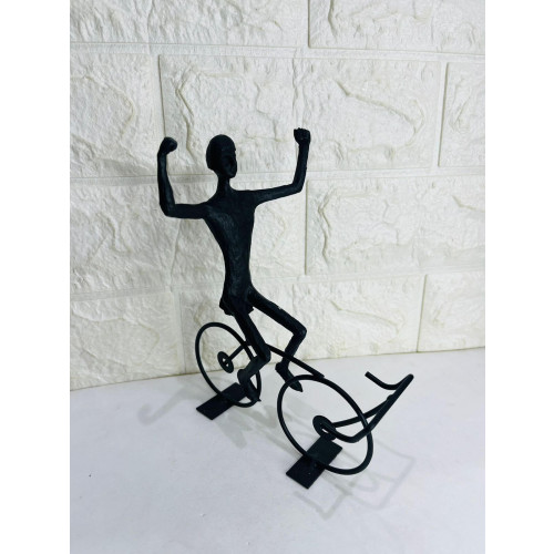 Ciclista Decorativo de Resina Preto