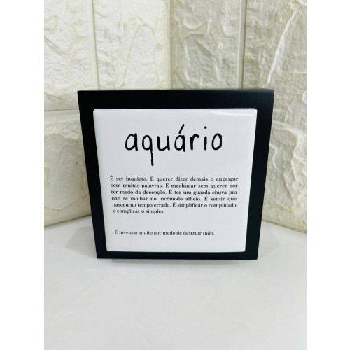 Cubo Madeira E Azulejo Aquário