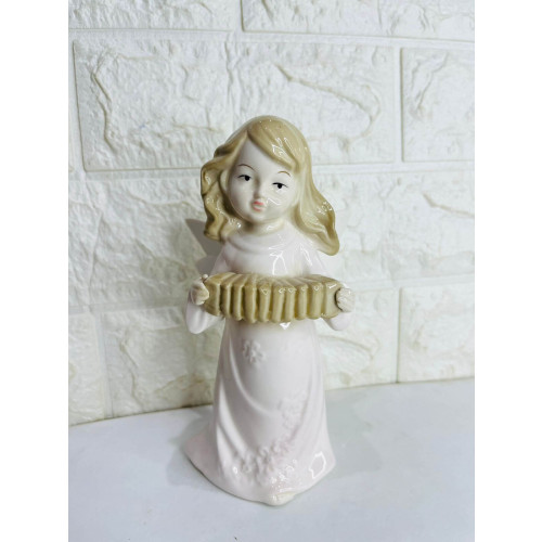 Escultura de Porcelana Fada